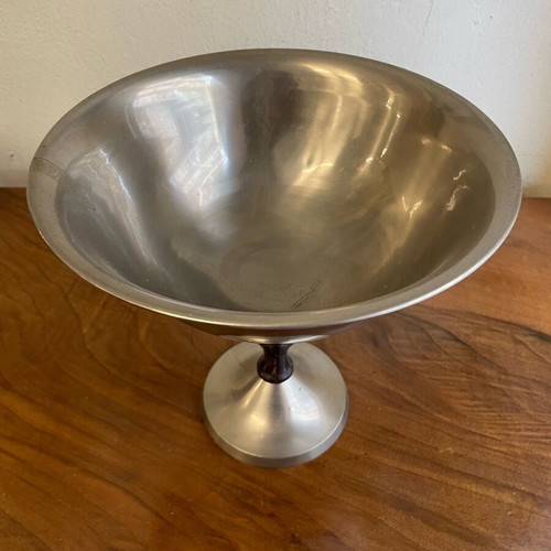 Inox fruit bowl like new with leather base lining