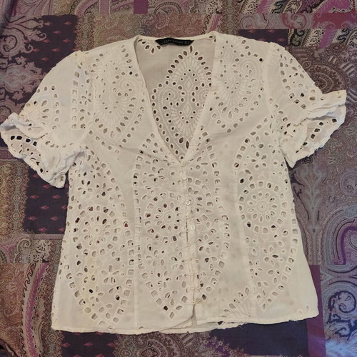 Zara embroidered short sleeve shirt white size S like new