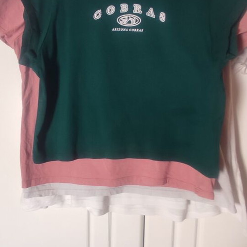 Women's T-Shirts set of 4 like new, colorful prints S/M