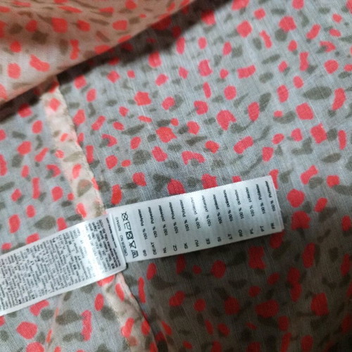 Pieces round scarves like new, set of 2