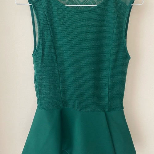 Peplum top Zara XS green like new