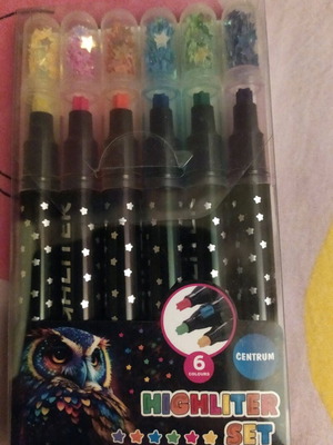 Highlighters new set of 6 colors Centrum with star tips