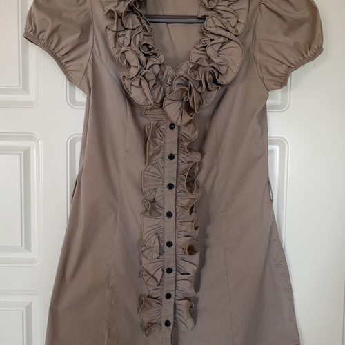 Gray ruffled shirt size S like new