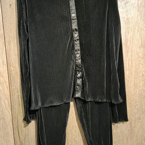 Lipsy London set pants and blouse like new, size M, black