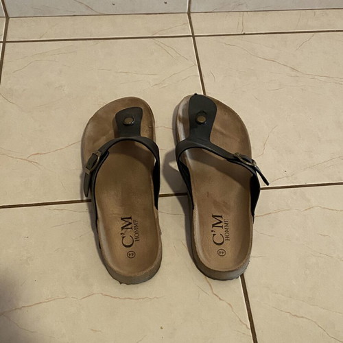 C’M HOMME anatomical sandals with toe post, size 44