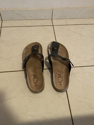 C’M HOMME anatomical sandals with toe post, size 44