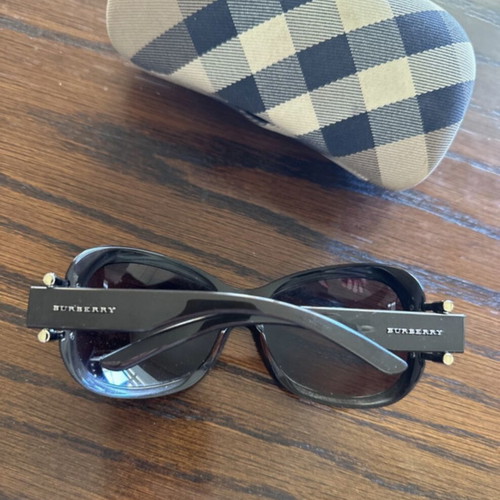 Burberry sunglasses with case, brown