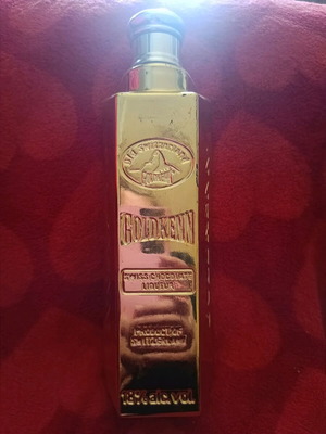 GoldKenn collectible decorative bottle like new, gold color