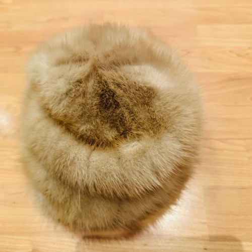 Mink fur hat like new, white broken