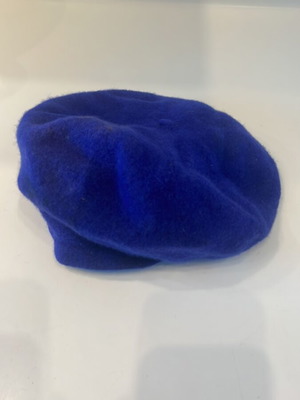 Wool children's beret used, intense blue, 26 cm