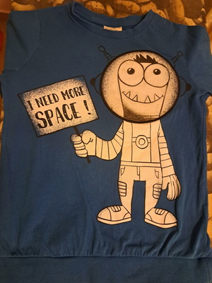 LC Waikiki Boys T-shirt size 7-8 years like new, blue with astronaut print