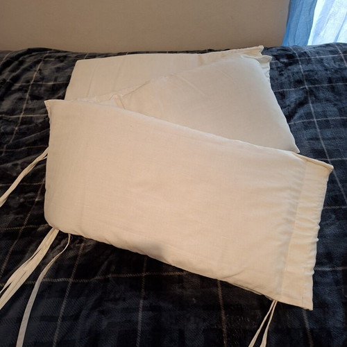 Crib Bumper used, 6 pillows, removable covers