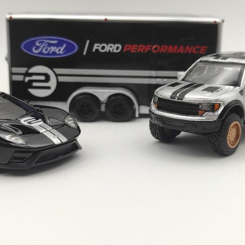 Maisto 1:64 Ford Raptor 2010 with Trailer and Ford GT 2017 new