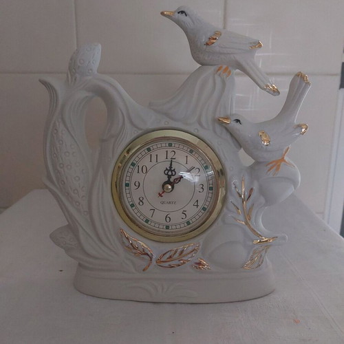 Porcelain table clock with birds and gold leaf new