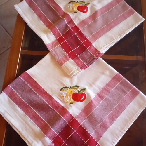 Set of two cotton tablecloths 0.80x0.80 m