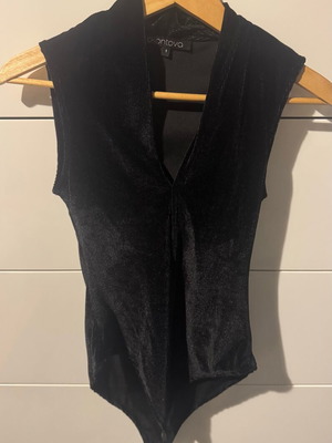 Ckontova velvet bodysuit unused, size S 36 8, black