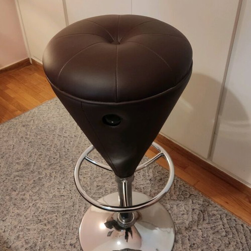 Bar Stool adjustable, like new