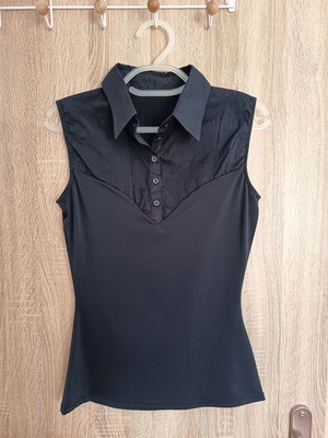 Zara blouse size S like new, black