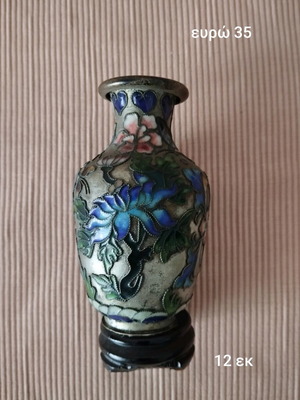 Chinese vases like new, small