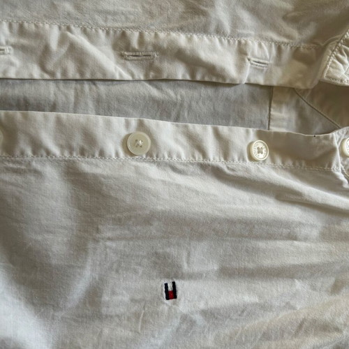 TOMMY HILFIGER No 6 (XS) white long sleeve used.