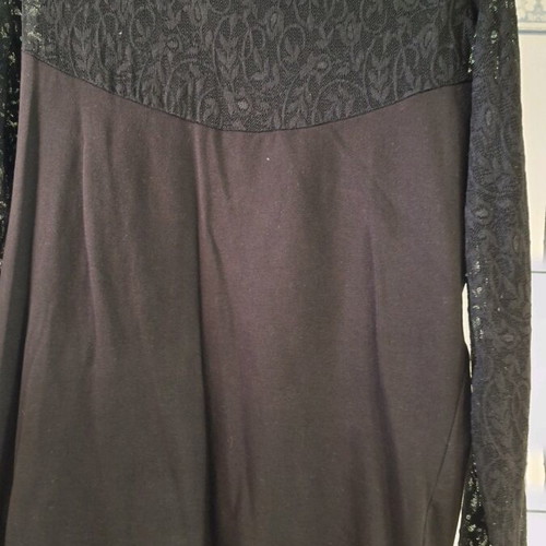 Black women's blouse with lace sleeves used XL
