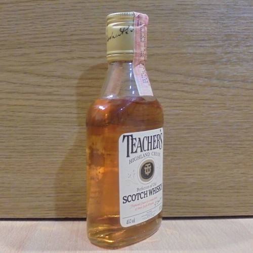 Teacher's Scotch Whisky old sealed bottle 187.5ml like new