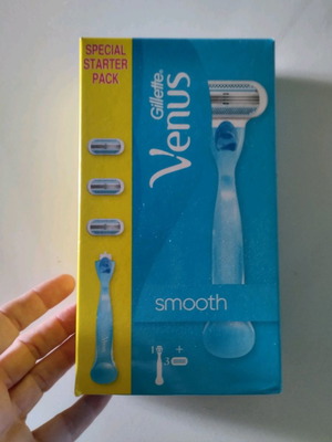 Ξυριστική μηχανή Gillette Venus καινούργια με 3 ανταλλακτικά