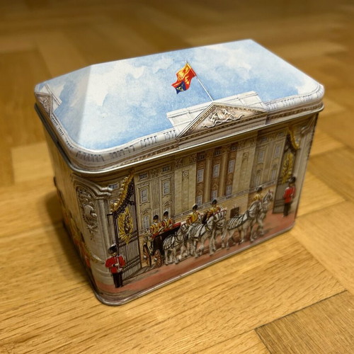 Metal decorative box used with United Kingdom theme