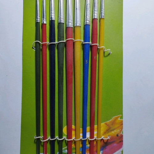 Paintbrushes like new, set of 9 with natural bristles