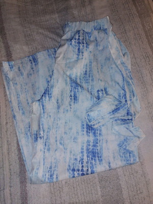 Shein pants large petite like new, white and blue