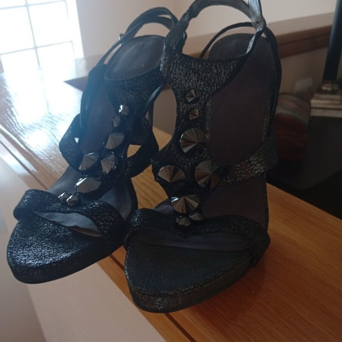 Nine West black platform sandals like new, size 39.5