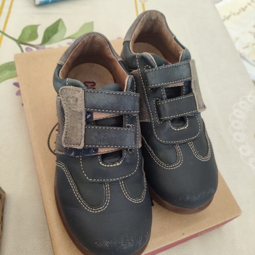 Camber kids shoes size 29 like new, blue and brown casual