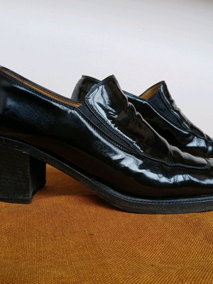 Sergio Rossi vintage patent leather heels used, size 40