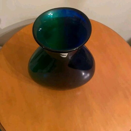 Decorative glass vase two-tone, like new