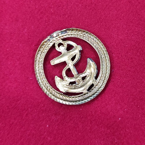 Metal 3D Navy Badge diameter 33.6mm like new