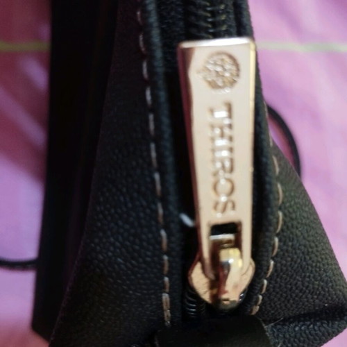Thiros crossbody bag black like new