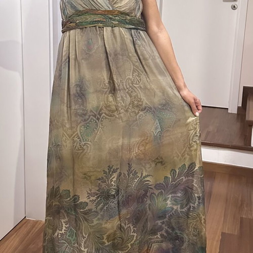 zara green paisley dress and this psychedelic paisley dress beautifully encapsulates the vibrant spirit of that era Women's Zara Olive Green Paisley