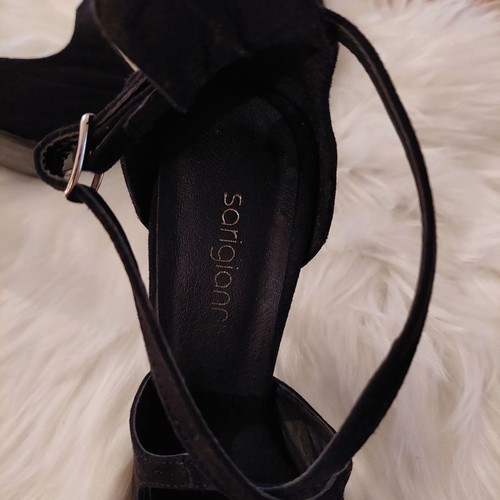 Sarigiannis pumps used, black suede, crisscross design, size 38