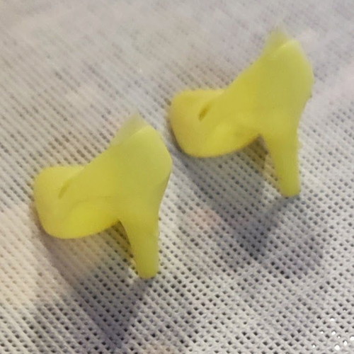 Vintage Barbie yellow shoes like new