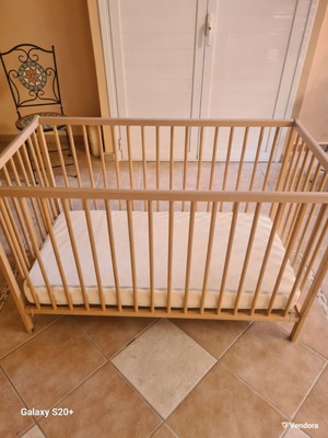 Baby Cot like new, made of solid beech wood