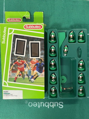 Subbuteo vintage team ref 63393 N.Ireland Germany 2nd Plymouth Naestvad