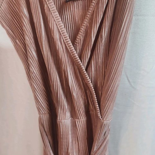 Primark jumpsuit like new, beige pink, size S