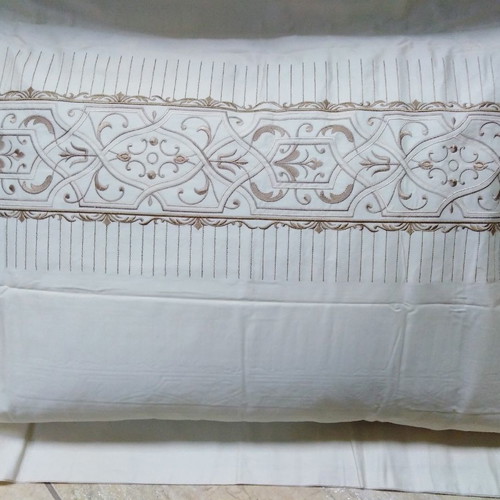 Palamaiki luxury super king bed sheet set new, 300 thread count, embroidered