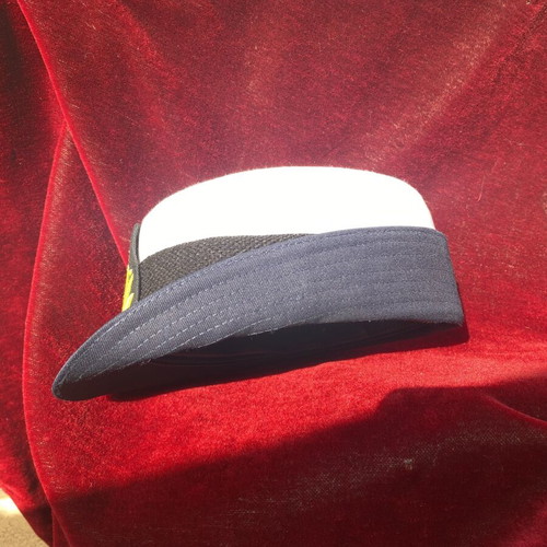 Women's military cap like new, size 57, naval style