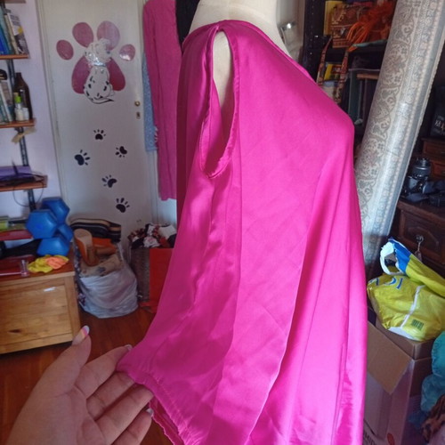 Satin caftan, fuchsia, XL, front opening, open shoulders