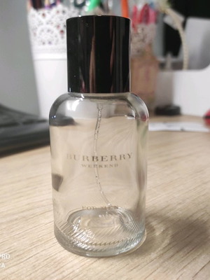 Άδειο μπουκάλι κολόνιας Burberry Weekend μεταχειρισμένο