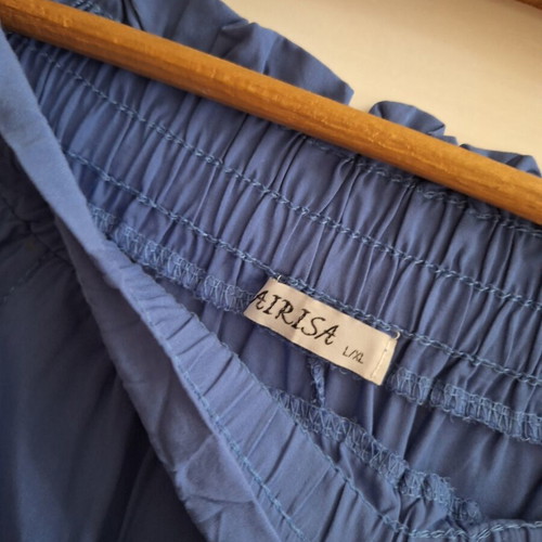 Pants L/XL cotton with elastic waist like new, blue turquoise