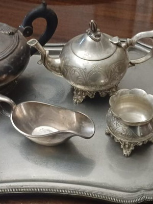 Silver-plated decorative items like new