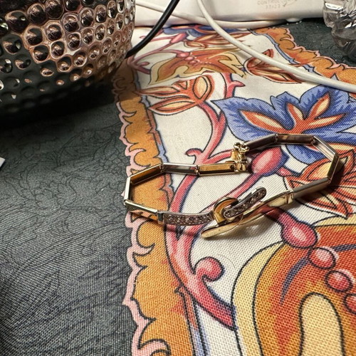 14k gold bracelet with real diamonds