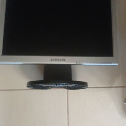 Samsung computer monitor like new